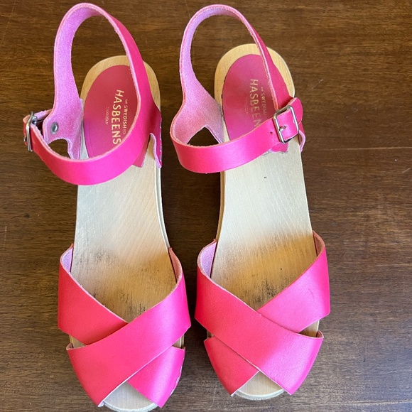 Swedish Hasbeens Mirja Hot Pink Clog Sandals - Picture 3 of 5